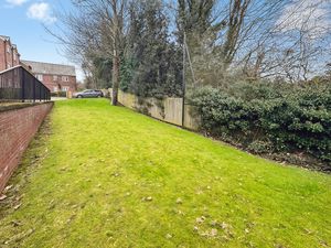 Photo 5- click for photo gallery